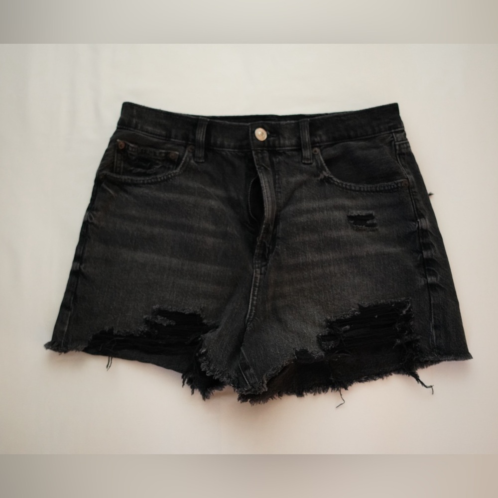 AE shorts